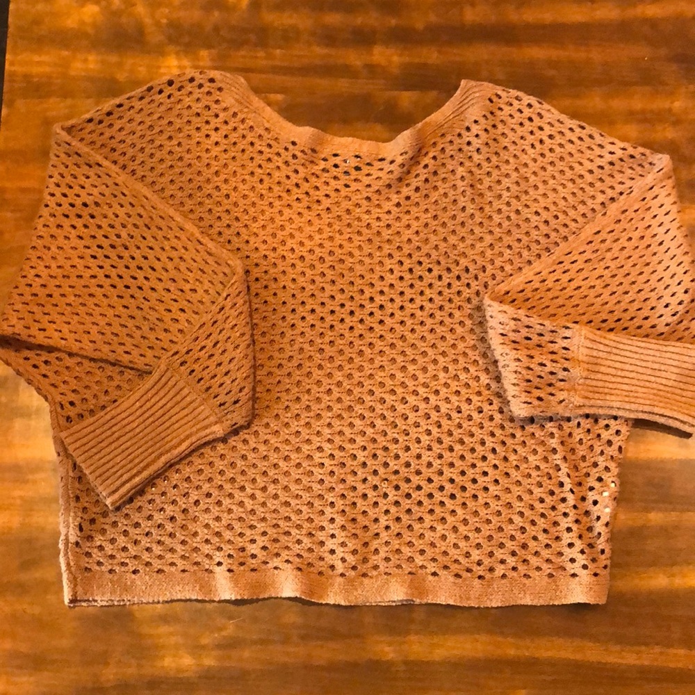 Small Express boxy crop sweater